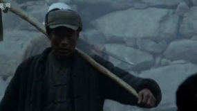 刻在石磨上的勋章：全村上山开荒 休息途中惹争执