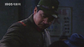 日军为了营造和平假象  逼迫百姓看...