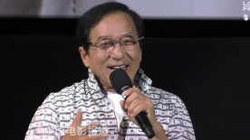 成龍回憶與斯皮爾伯格初次相見：他問我怎么跳高樓 我說開拍然后去醫(yī)院