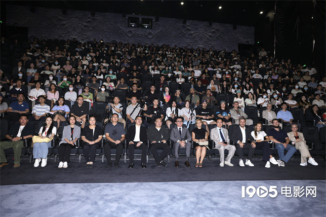 俄罗斯电影《血色牢笼》首映 改编自纳粹暴行事件