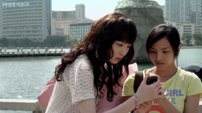 黄金老爸：骑士与诈骗话术，荒诞情节大揭秘