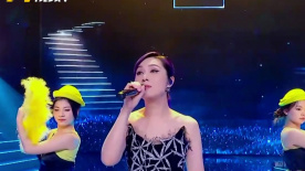 2025大湾区电影音乐晚会 杨千嬅演唱《每当变幻时》