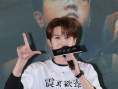 檀健次谈《震耳欲聋》角色灰度 黄晓明助阵首映