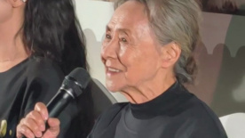 吴彦姝亮相《小山河》首映礼 优雅端庄太有亲和力了！