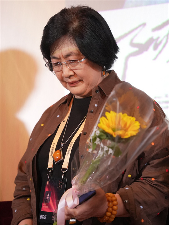 《阿勒泰情画》亮相金鸡 田壮壮称赞青年导演电影