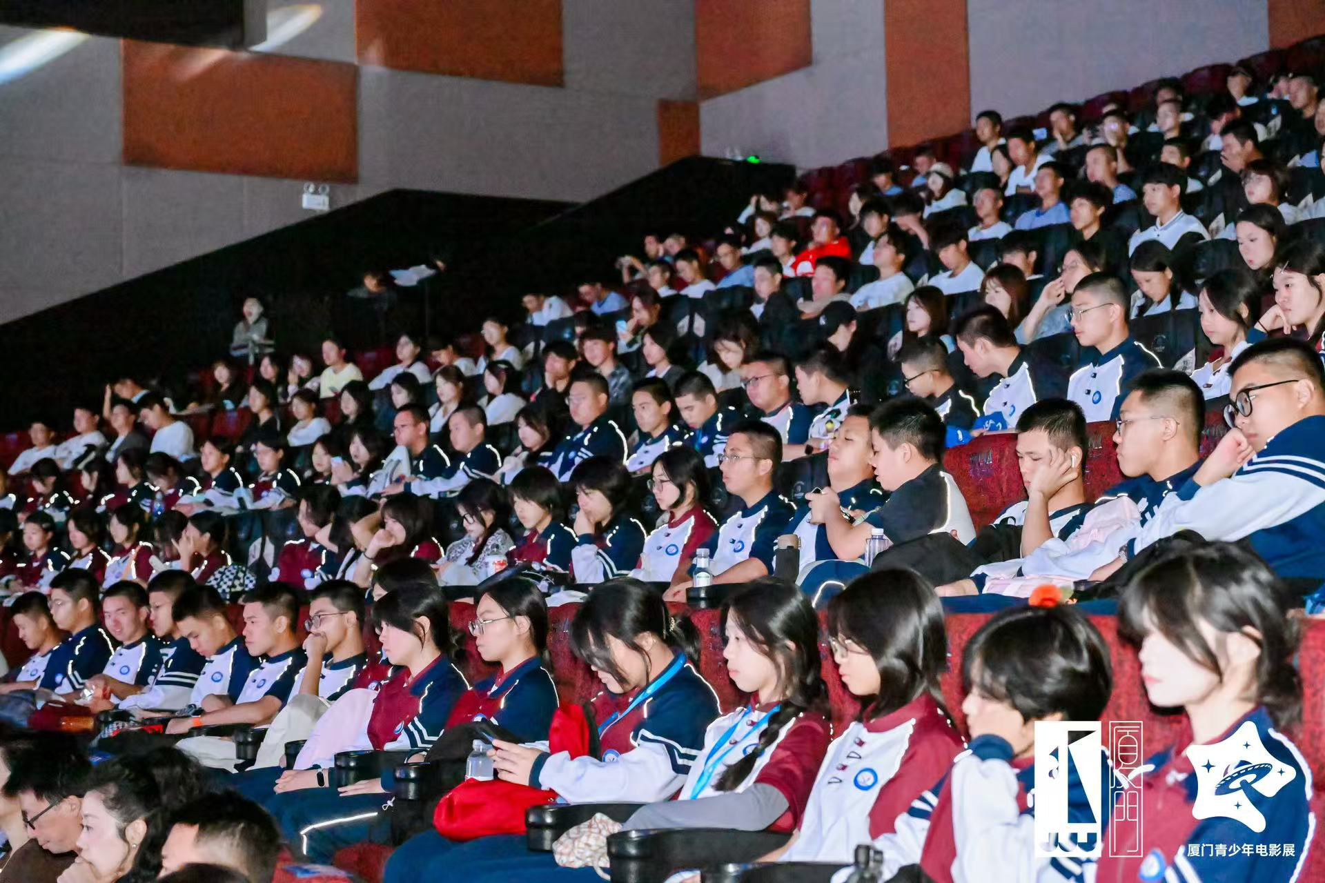 第四届厦门青少年电影展盛大启幕 多部影片获推介 第四届厦门青少年电影展盛大启幕 多部影片获推介