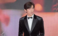 易烊千玺获得金鸡影帝后亮相