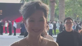 叶童金鸡红毯诠释古典美 岁月痕迹赋予她优雅气质