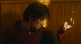 《狂野时代》曝嗅觉篇预告 易烊千玺变身骗子大叔