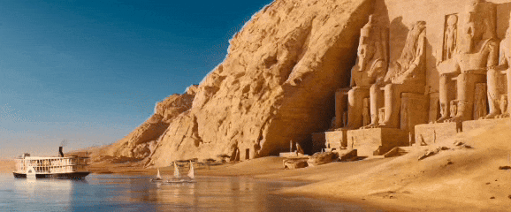 站在神秘埃及的金字塔前,你会想起哪部电影?