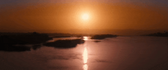 站在神秘埃及的金字塔前,你会想起哪部电影?