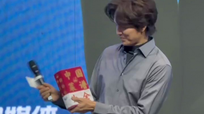 《亦舞之城》追剧团“好爸爸”钟汉良携菜谱亮相