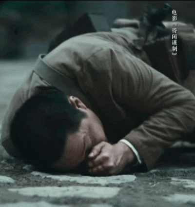 《得闲谨制》与《至暗时刻》:关于决断的两种叙事