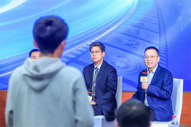 光影铸魂·科技聚力！“光影绽放科技行”清华站圆满落幕