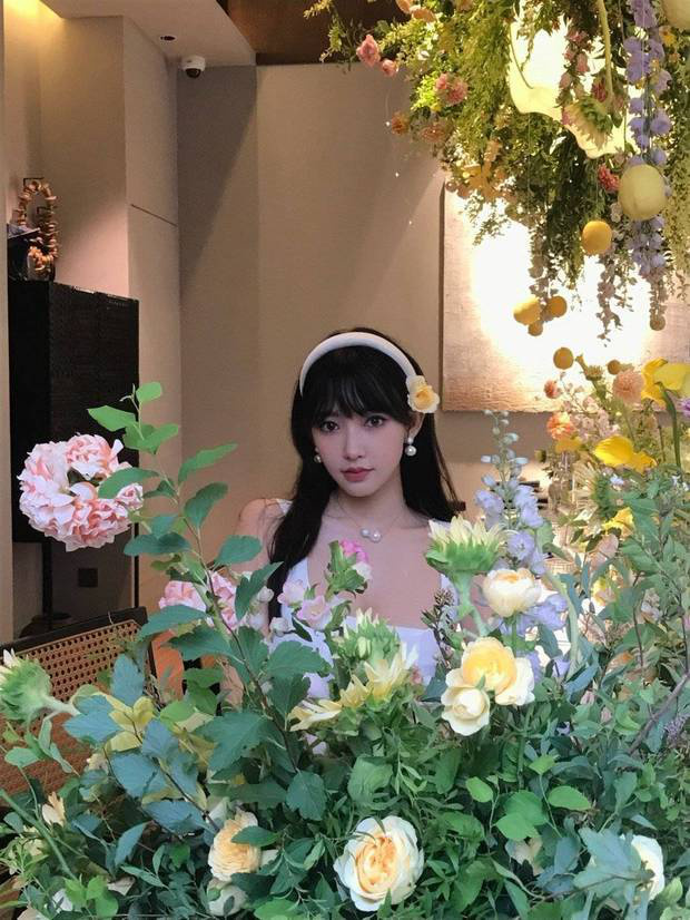 程瀟分享自己27歲第一天的照片。