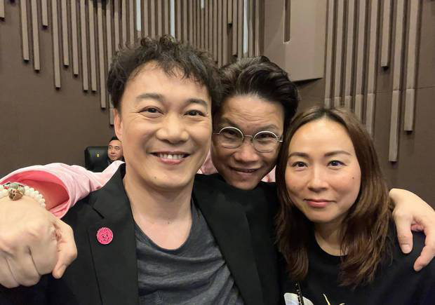 陳奕迅和林曉峰合照。