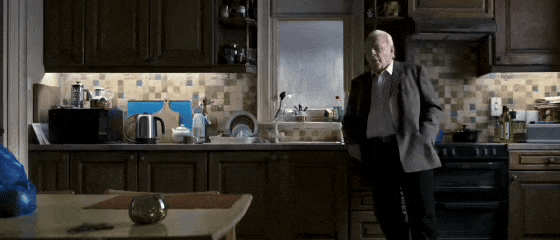 1月8日电影频道：《困在时间里的父亲》播出