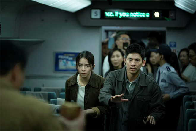 对话·洪子烜|挑战未解之谜 拿下年度票冠 他好敢拍