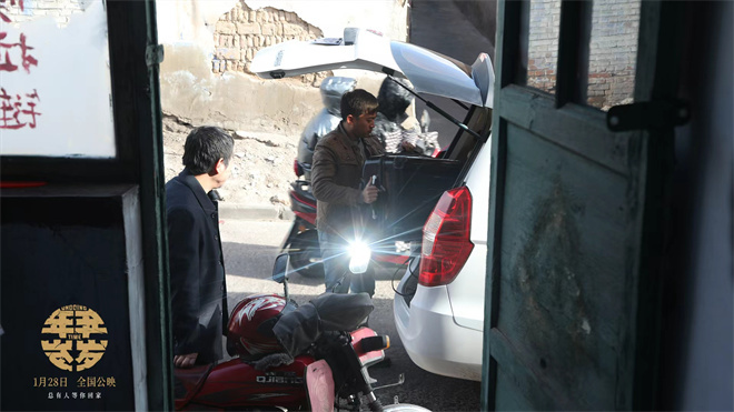 《年年岁岁》上映 关于时间与亲情的回望正式启程