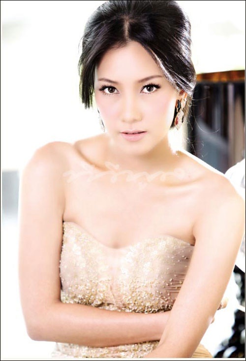 泰国第一美女noon最新写真肌肤如雪优雅动人