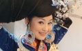 苗岭歌后阿幼朵现身片场 《火中凤凰》大玩民族风