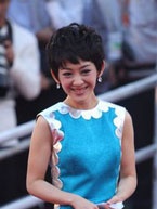 瑤淼藍(lán)色短裙青春俏皮