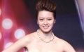 梁詠琪獻(xiàn)吻華仔表謝意 身著露腿緊身衣忙健身