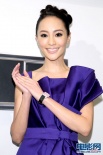 侯佩岑、關(guān)穎性感比拼 “大紅大紫”同臺爭艷