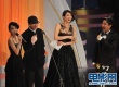 鐘孟宏喜獲最佳導(dǎo)演獎(jiǎng) 小S不惜摸臉色誘馮小剛
