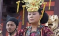 李修賢糾結(jié)痛哭 斯琴高娃《大玩家》里大“變身”