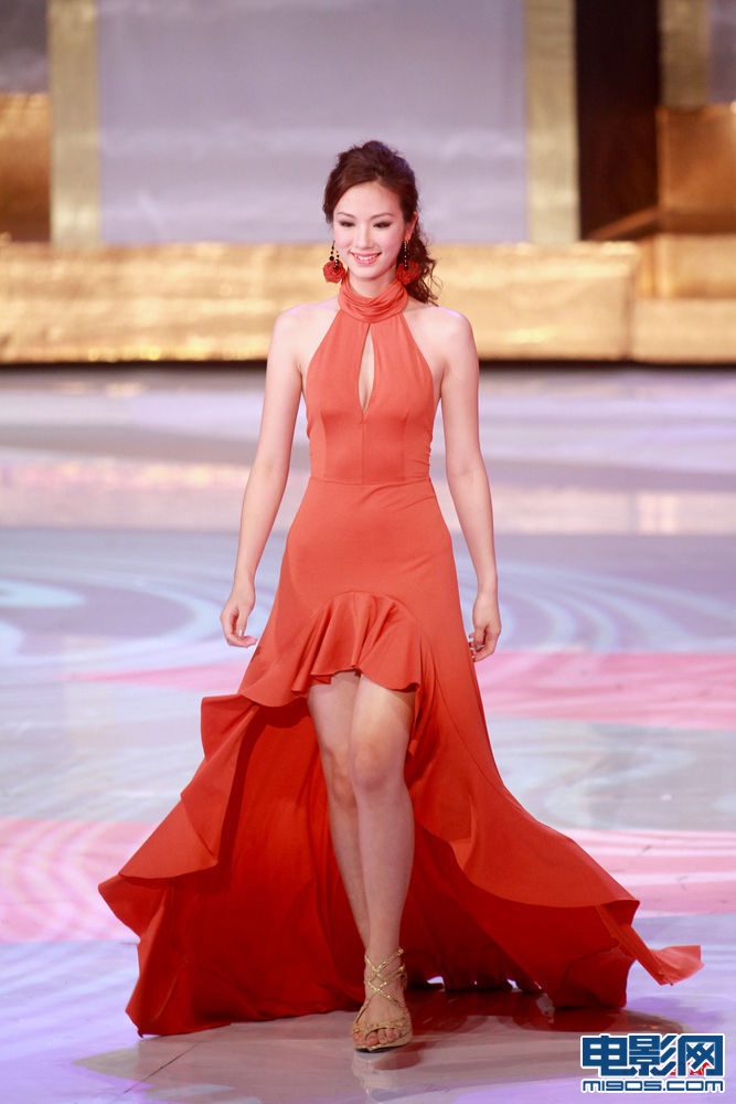 亚洲小姐三甲美艳出炉 众佳丽大秀"诱人身段"