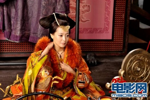 《战国》曝金喜善造型 诠释古代美人黑衣玩神